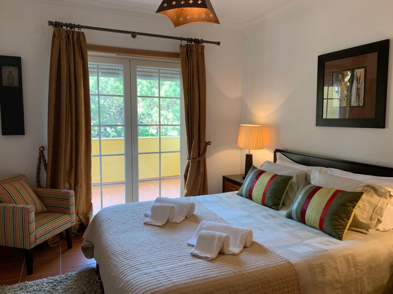 T2 Portucale Apartment Praia del Rei Luaran gambar
